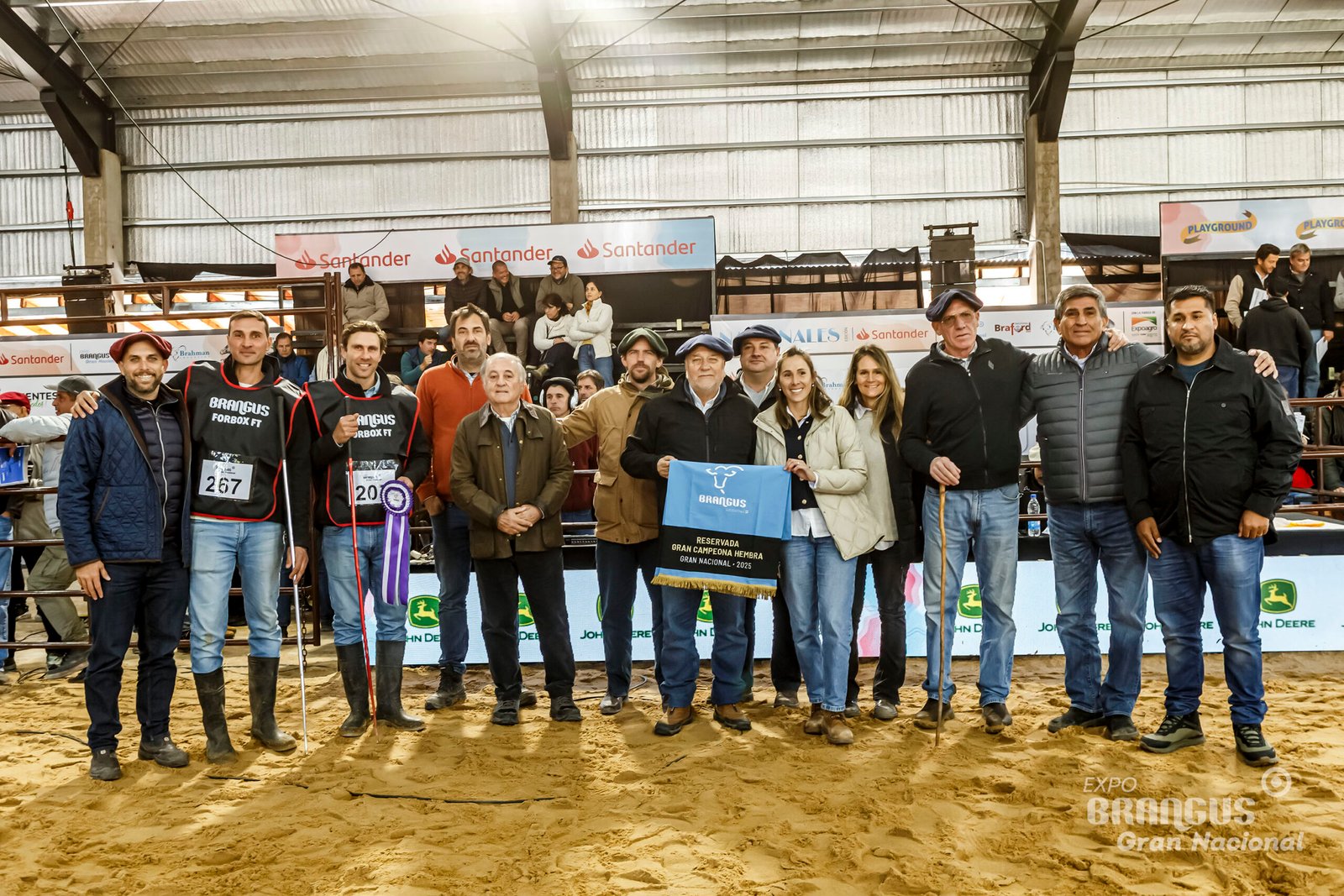 Rda. Gran Campeón Hembra